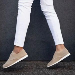 Nisolo Sedona Travel Derby Suede shoe, size 8.5